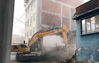 Bursa’da 86 metruk bina yıkıldı