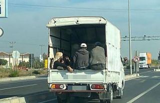 Canlarını hiçe sayarak dakikalarca yolculuk yaptılar