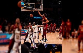 Cedi’li Cleveland, Lakers’ı devirdi