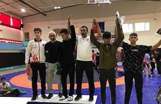 Ceyhanlı güreşçilerin madalya sayısı 76 oldu