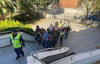 Definecilere suçüstü