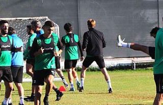 Denizlispor, umutlarını sürdürmek istiyor