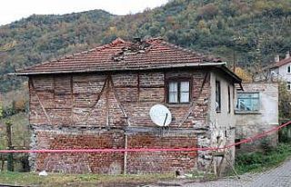 Deprem sonrası binadaki hasar gün aydınlanınca...