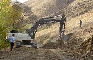 Devlet yatırımlarıyla en ücra köyler hizmete...