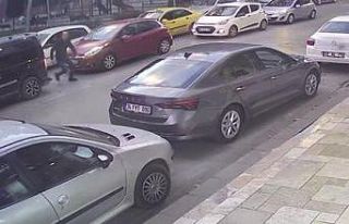 Dikkatsiz yaya az daha canından oluyordu