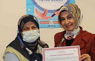 Diyabet Okulu mezunlarını verdi