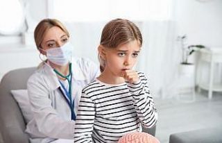 Dr. Erkman: "Bol sıvı alınması ve yudumlanarak...