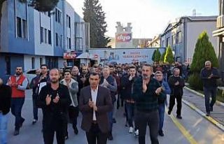 DYO işçileri eylemde: Hesaplarına yatan paraları...