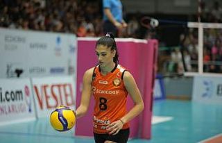 Eczacıbaşı Dynavit, sezonun ikinci galibiyetini...