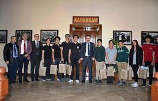 Edremit’te BİGEP sınavında dereceye giren öğrenciler...