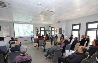 Efes Tarlası Yaşam Köyünde çiftçi eğitimleri...