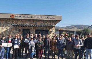 Efes Tarlası Yaşam Köyünde çiftçi eğitimleri...