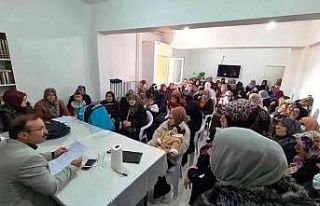 Emet AK Parti Kadın Kolları Başkanlığı, kadınlarla...