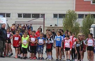 Erzurum’da atletizm kros yarışları düzenlendi
