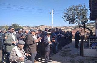Gediz’de köylüler yağmur duasına çıktı