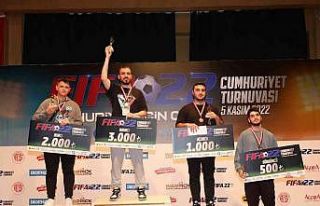 Gençler Cumhuriyet İçin Oynadı