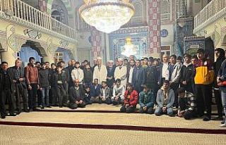 Genç’te öğrenciler sabah namazında buluştu