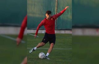 Göztepe, derbi hazırlıklarına başladı