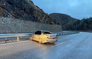 Gümüşhane’de 2 kazada 6 kişi yaralandı