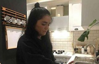 Güngören’de bir kadının pişmesi için ocağa...