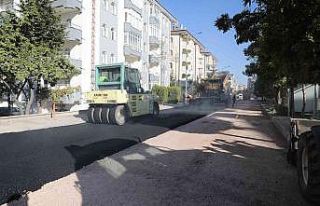 Güzelyurt mahallesinde sıcak asfalt serim tamamlandı