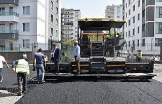 Havaların soğumasıyla Bağlar ilçesinde asfalt...