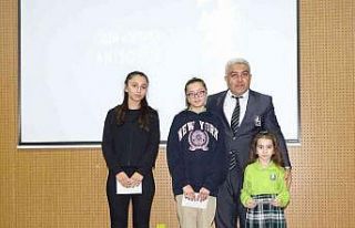 Hisarcık’ta başarılı öğrenciler ödüllendirildi