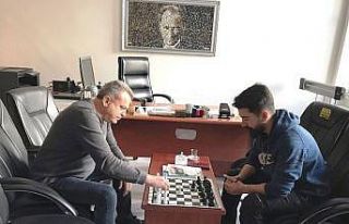 Hisarcık’ta öğretmenler arası satranç turnuvası