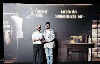 İletişim öğrencileri ’Genç Kristal’ ödülüne...