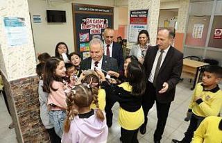 İlkadım Belediyesi öğretmenleri unutmadı