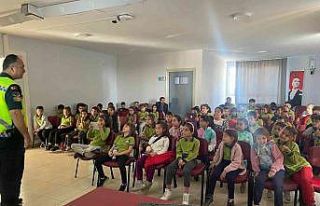 İncirliova’da 62 öğrenci “trafik dedektifi”...