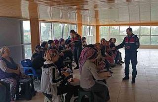 İncirliova’da jandarmadan narkotik ve KADES eğitimleri