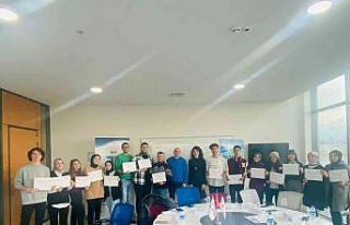 İş kulübü ile üniversite öğrencileri hayata...