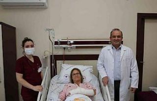 İspanyol turist, Cerrahi Hastanesi’nde sağlığına...