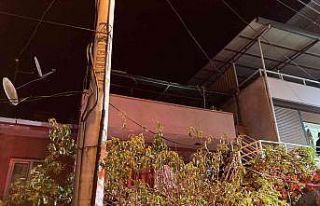 İzmir’de evde çıkan yangında 1 kişi hayatını...