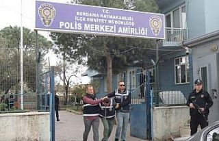 İzmir’de evinde ölü bulunan genç kadının katil...