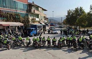 Jandarma motosiklet sürücülerine reflektif yelek...