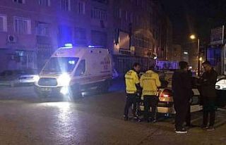 Kamyonet sürücüsü yayaya çarpıp kaçtı