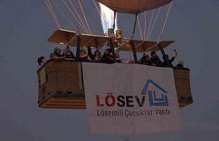 Kapadokya’da balonlar LÖSEV için havalandı