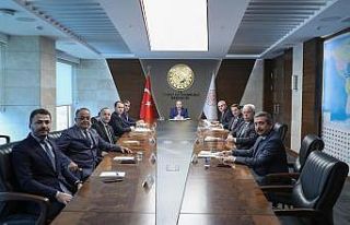 Karabük heyeti Bakan Varank ile görüştü