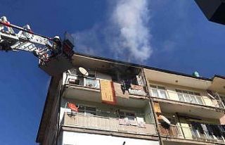 Karaman’da 4 katlı binada çıkan yangını korkuttu