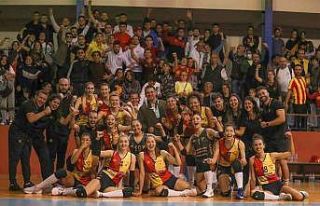 Karşıyaka taraftarı derbiye alınmayacak!