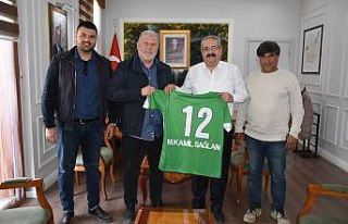 Kaymakam Sağlam’a 12 numaralı forma