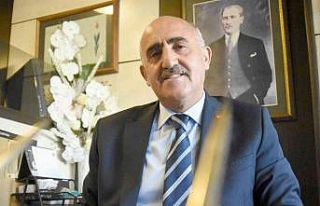 Kent Konseyi Başkanı Tanfer’den öğretmenler...