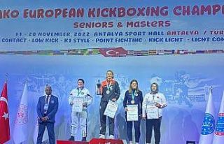 Kick Boks sporcusu Şeyma’dan Avrupa gururu