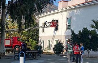 Köyceğiz Devlet Hastanesi yangın tatbikatı gerçeğini...