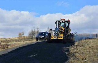 Köylerde asfalt çalışmaları devam ediyor