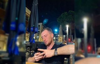 Küçükçekmece’de 22 yaşındaki gencin yemekten...