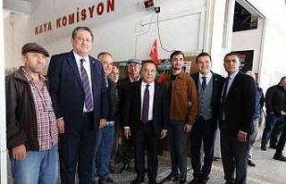 Kumluca’da toptancı halleri sezonu açtı