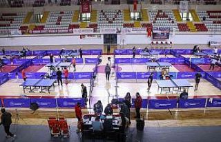 Kupa kazanmak için ter döktüler